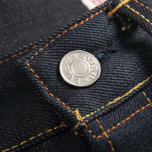 Evisu Men's Dark Blue Jeans with Gold Accents - Picture 12 of 14